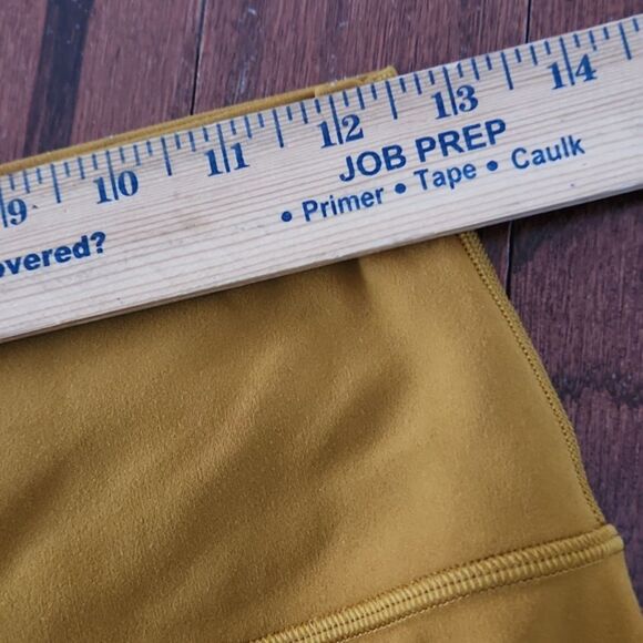 Lululemon Align Short 8", Gold Spice, Size 8, W7BTKS - Picture 10 of 12